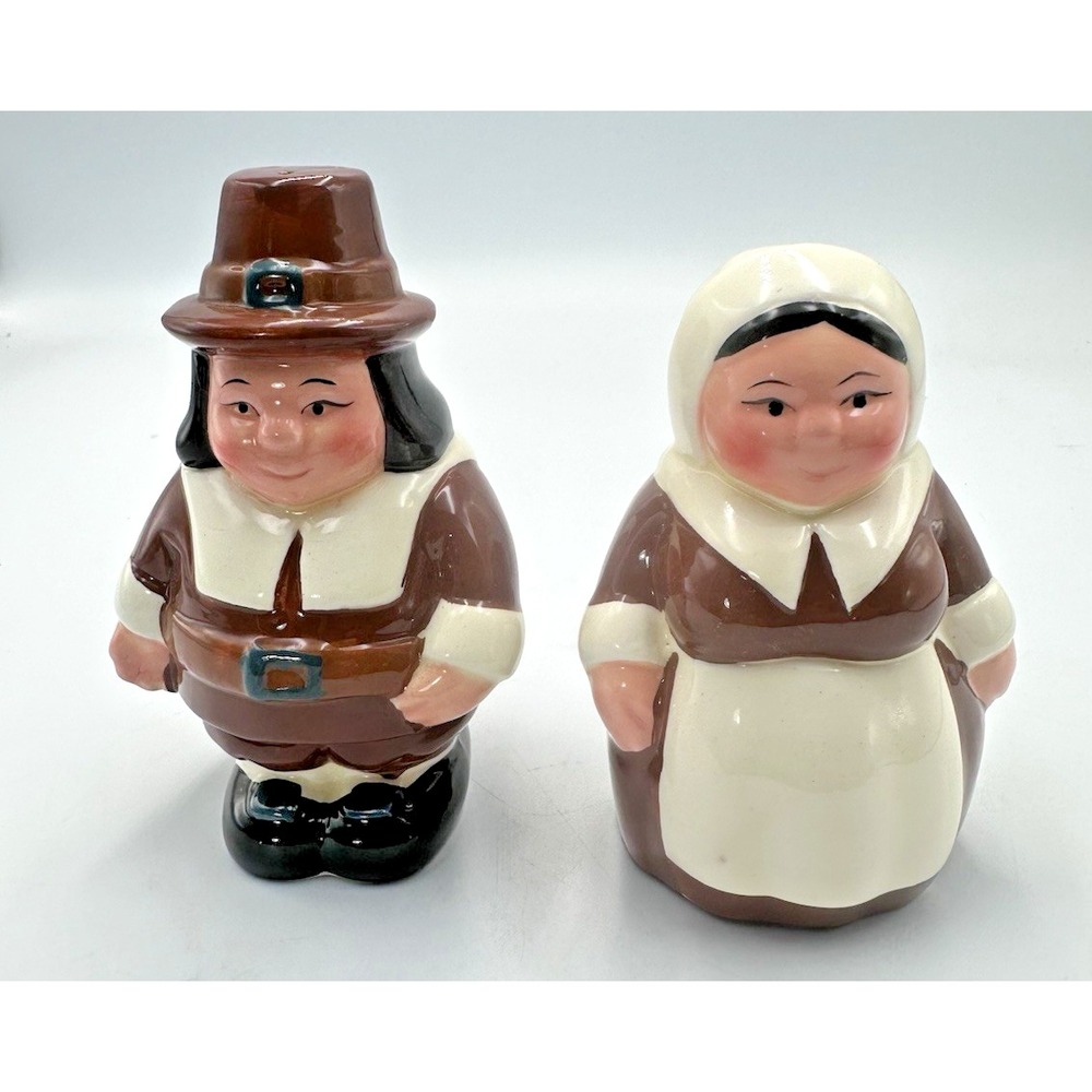 Publix pilgrim pair salt and pepper shakers thanksgiving